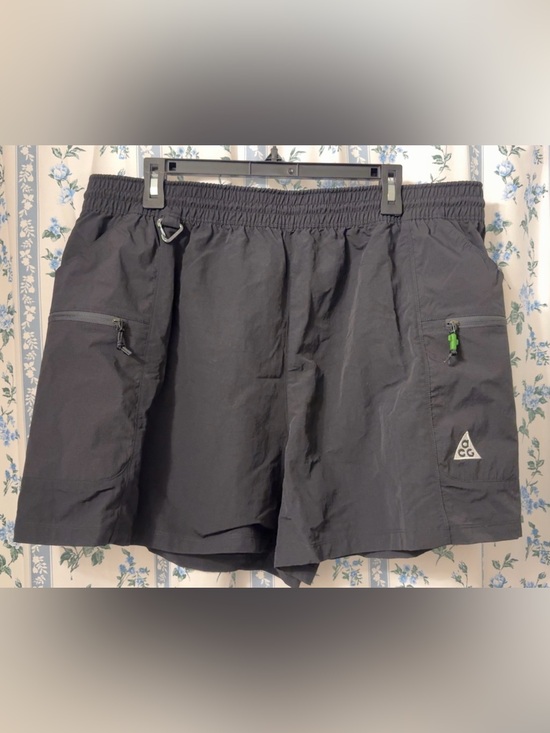 Nike ACG Pants - Nike ACG “Death Bloom” Women’s XL Black Shorts NWT